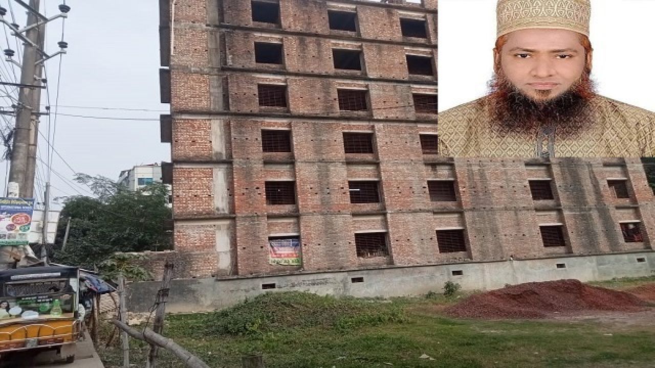 রেজিস্ট্রার ও লেখকের ৩০ লক্ষ টাকা রাজস্ব ফাঁকি দেওয়ার অভিযোগ