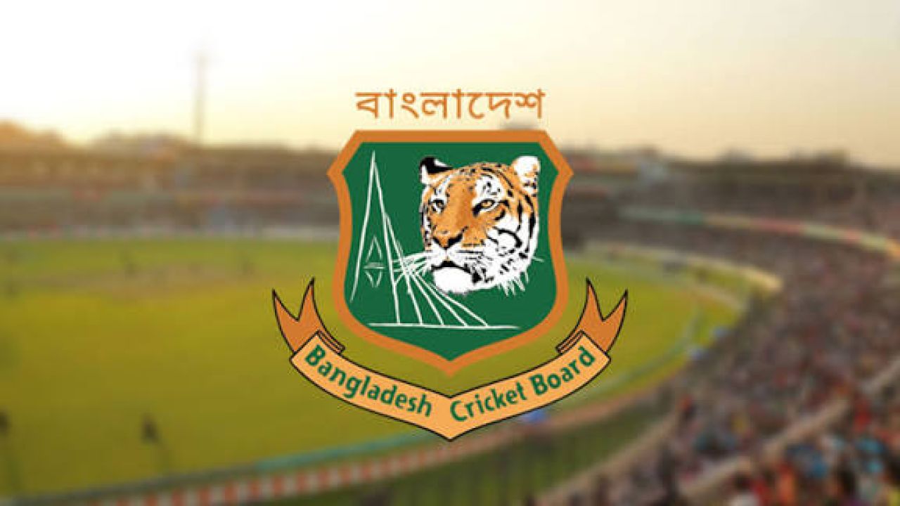 বিসিবি পরিচালক পদত্যাগ না করলে ক্রিকেট বর্জনের আলটিমেটাম