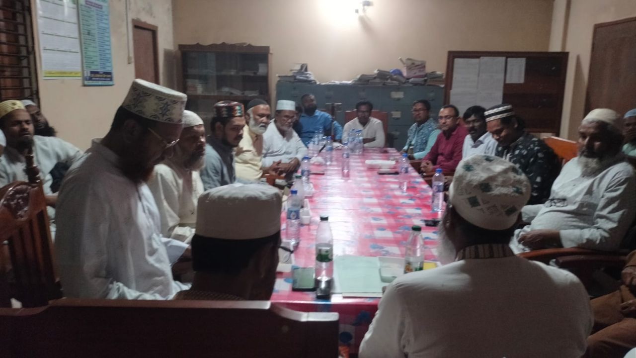 ভূরুঙ্গামারীতে সাংবাদিকদের সঙ্গে এমপি আনোয়ারুল ইসলামের মতবিনিময় 