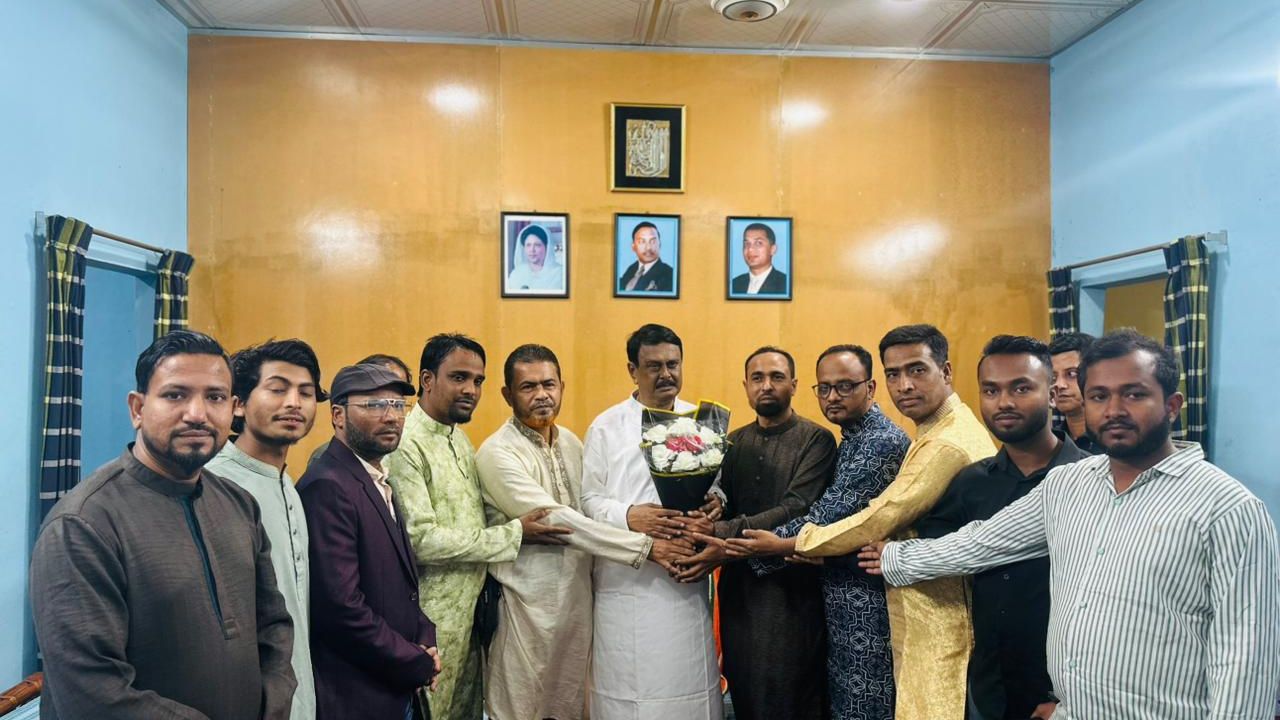 এমপি মিলনের সাথে ছাতক উপজেলা প্রেসক্লাবের নেতৃবৃন্দের ঈদ উপলক্ষে সৌজন্য সাক্ষাৎ। 