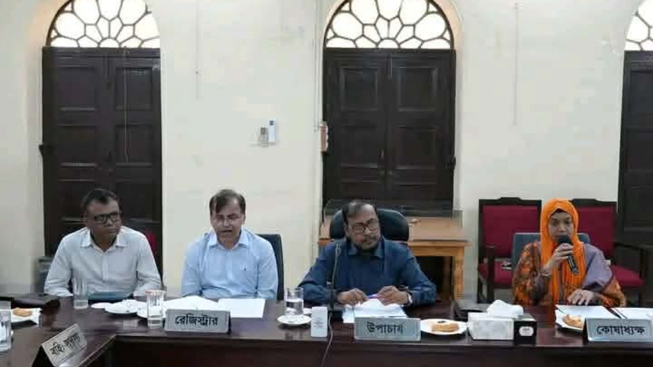 বিদ্যুৎ ও জ্বালানী সংকট মোকাবেলায় সপ্তাহে একদিন অনলাইন ক্লাসে যাচ্ছে জগন্নাথ বিশ্ববিদ্যালয়।
