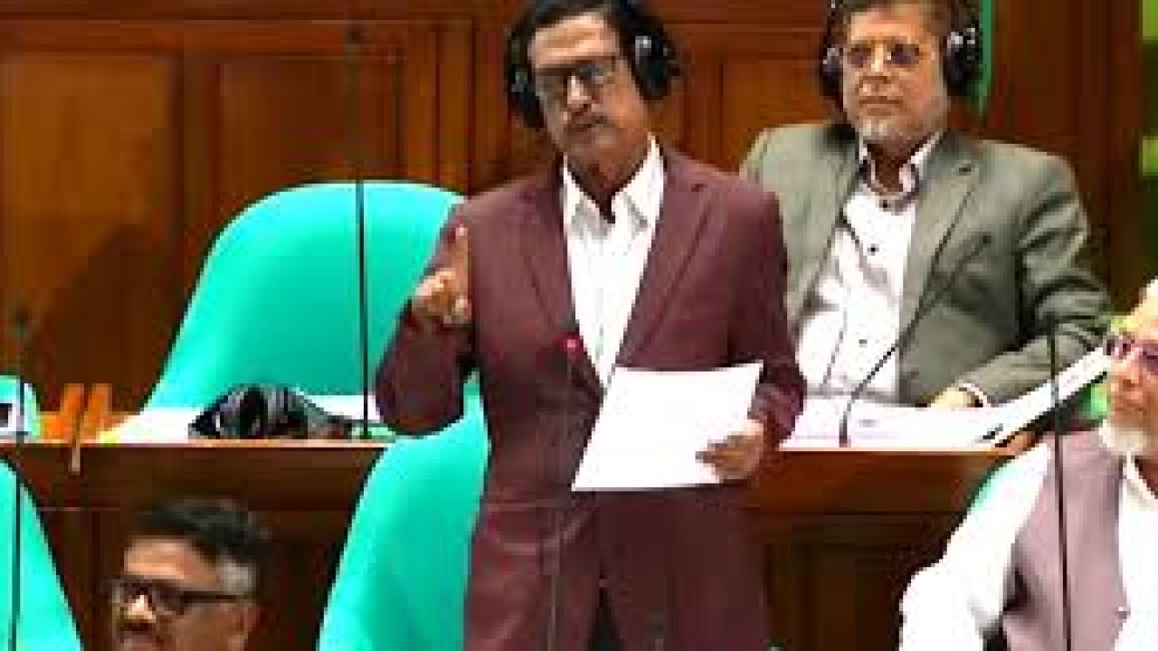 বিরোধী দলের অনেকেই আমাকে ‘ফজা পাগলা’ বলে ডাকে