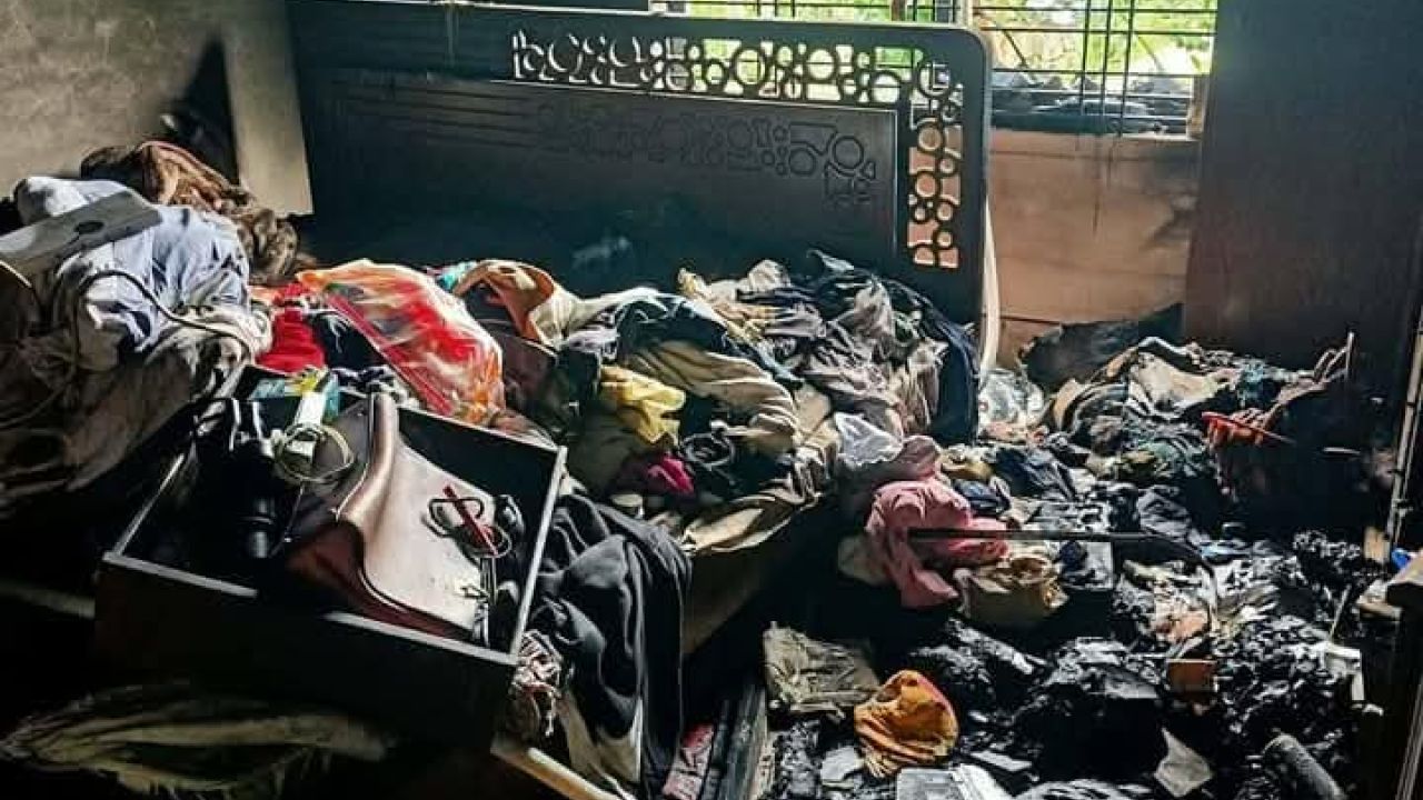 ভূরুঙ্গামারীতে চেয়ারম্যান প্রার্থীর বাড়িতে লুটপাট-অগ্নিসংযোগ, অর্ধকোটি টাকার ক্ষতি
