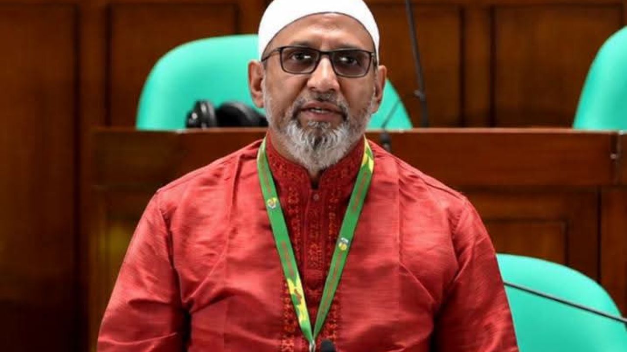 হুইপের দায়িত্বের পাশাপাশি সংসদীয় কমিটির সভাপতি আখতারুজ্জামান মিয়া