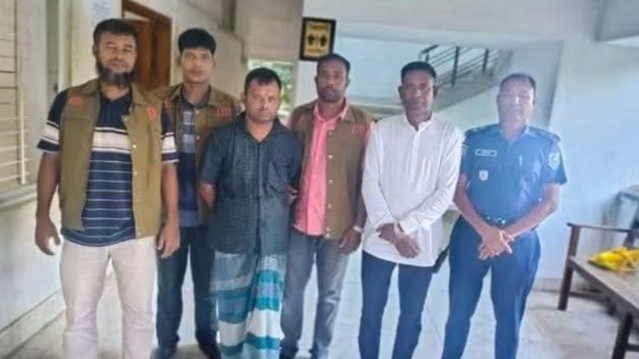 ধানক্ষেতের আইল থেকে নারীর মরদেহ উদ্ধার, ১২ ঘণ্টায় গ্রেপ্তার