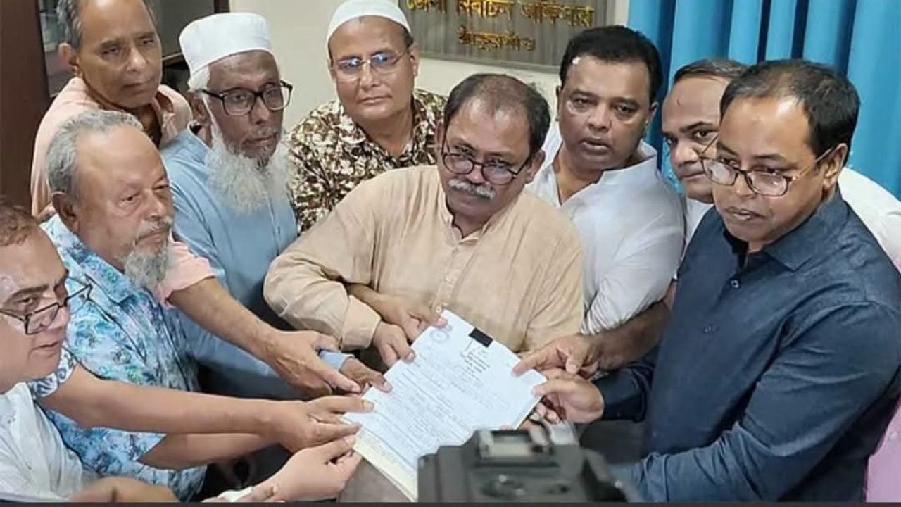 ঠাকুরগাঁও-১ উপনির্বাচন: মনোনয়ন জমা দিলেন বিএনপির মির্জা ফয়সল আমীন