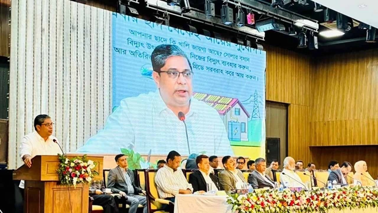 জাতীয় গ্রিডে ১২০০ ইউনিট দিয়েছেন প্রধানমন্ত্রী