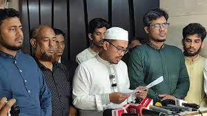 LIVE : চট্টগ্রাম সিটি কলেজের সং'ঘ'র্ষে'র ঘটনায় আ'হ'ত'দে'র দেখতে পার্কভিউ হাসপাতালে ডাকসু ভিপি সাদিক কায়েম...